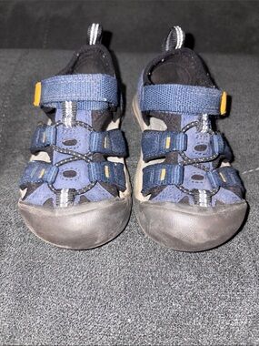 Keens Toddler Sandal Size 7